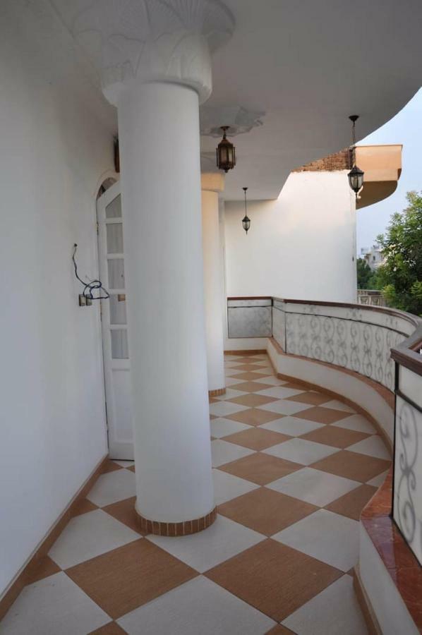 White Villa Luxor Bagian luar foto