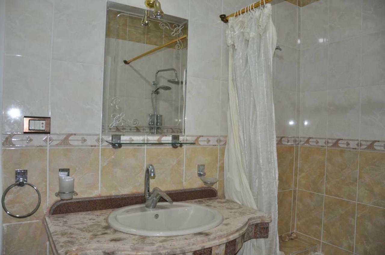 White Villa Luxor Bagian luar foto