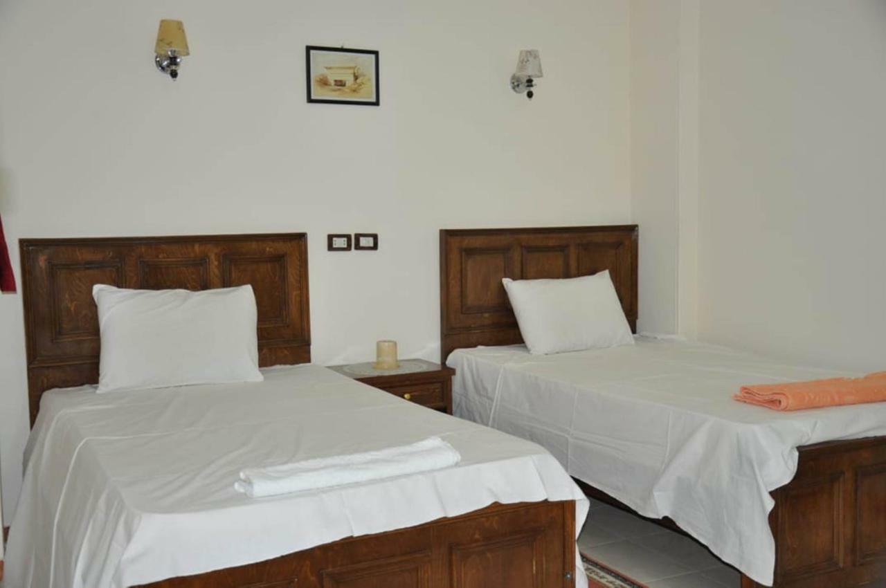 White Villa Luxor Bagian luar foto